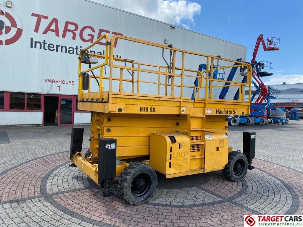 Haulotte H18SXNT Diesel H18SX 4x4 Scissor Work Lift 1800cm - Lift u obliku makaza: slika 1 Haulotte H18SXNT Diesel H18SX 4x4 Scissor Work Lift 1800cm - Lift u obliku makaza: slika 1