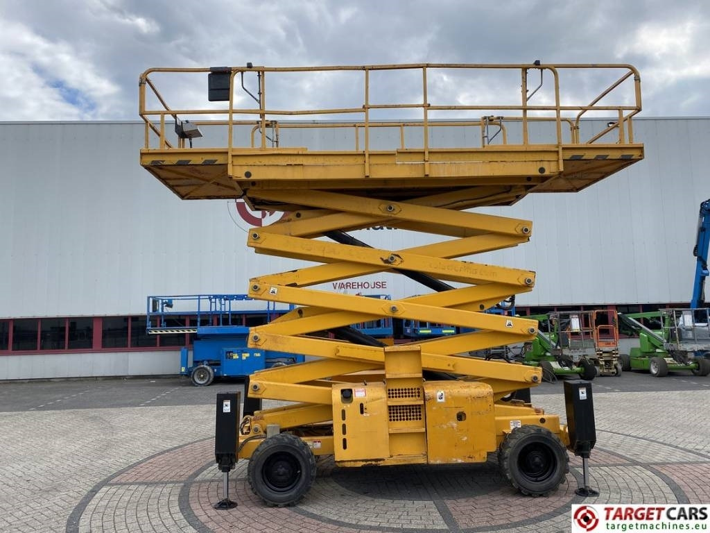 Haulotte H18SXNT Diesel H18SX 4x4 Scissor Work Lift 1800cm - Lift u obliku makaza: slika 5 Haulotte H18SXNT Diesel H18SX 4x4 Scissor Work Lift 1800cm - Lift u obliku makaza: slika 5