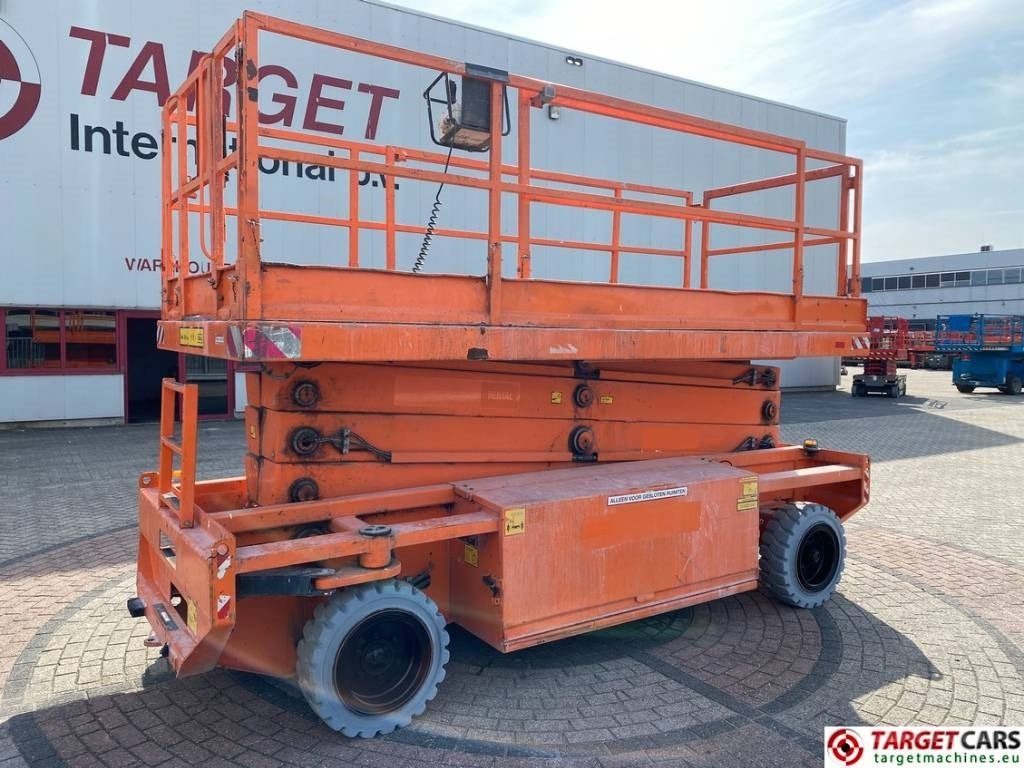 Holland Lift Q-135EL18 MonoStar Electric Scissor WorkLift 15.5M - Lift u obliku makaza: slika 1 Holland Lift Q-135EL18 MonoStar Electric Scissor WorkLift 15.5M - Lift u obliku makaza: slika 1