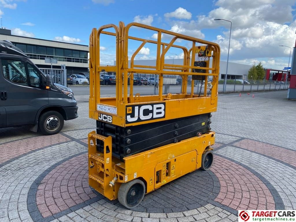 JCB S2632E Electric Scissor Work Lift 1010cm - Lift u obliku makaza: slika 3 JCB S2632E Electric Scissor Work Lift 1010cm - Lift u obliku makaza: slika 3