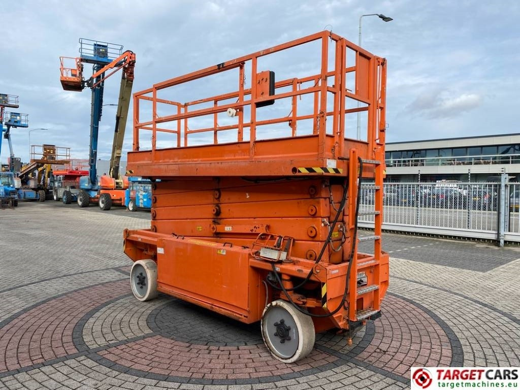 JLG 153-12 Liftlux Electric Scissor Work Lift 1730cm - Lift u obliku makaza: slika 2 JLG 153-12 Liftlux Electric Scissor Work Lift 1730cm - Lift u obliku makaza: slika 2