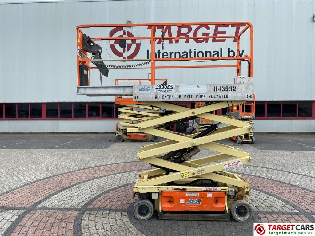 JLG 1930ES Electric Scissor Work Lift 772cm - Lift u obliku makaza: slika 5 JLG 1930ES Electric Scissor Work Lift 772cm - Lift u obliku makaza: slika 5