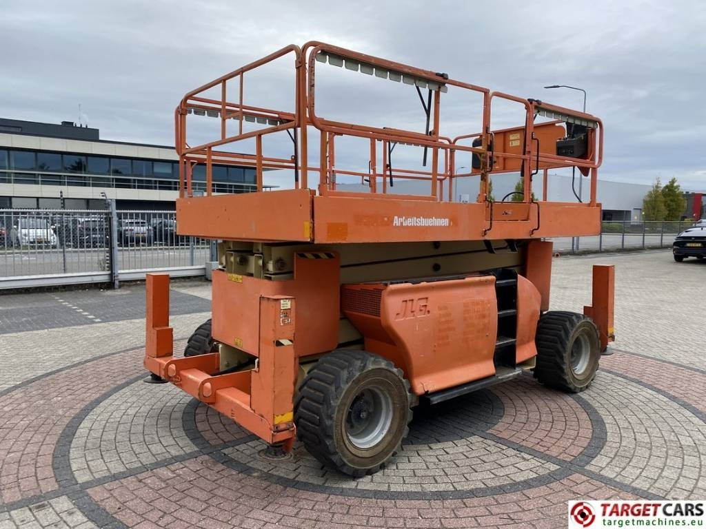 JLG 4394RT Diesel 4x4 Scissor Work Lift 1511cm - Lift u obliku makaza: slika 3 JLG 4394RT Diesel 4x4 Scissor Work Lift 1511cm - Lift u obliku makaza: slika 3