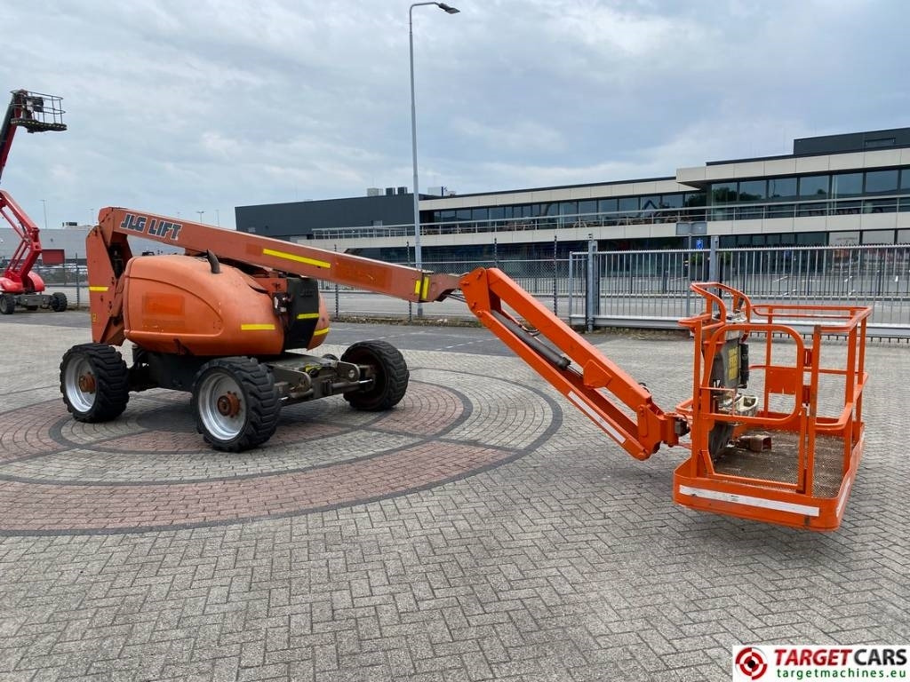 JLG 600AJ Articulated 4x4x4 Diesel Boom Lift 2047cm - Zglobna platforma: slika 2 JLG 600AJ Articulated 4x4x4 Diesel Boom Lift 2047cm - Zglobna platforma: slika 2
