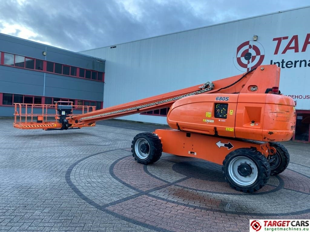 JLG 680S Telescopic 4x4 Diesel Boom Work Lift 2273cm - Teleskopska platforma: slika 4 JLG 680S Telescopic 4x4 Diesel Boom Work Lift 2273cm - Teleskopska platforma: slika 4