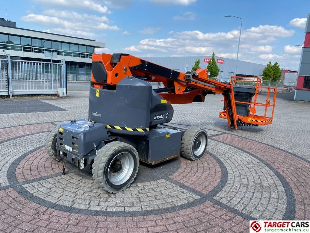 JLG M450AJ HyBrid Articulated Boom Work Lift 1572cm - Zglobna platforma: slika 3 JLG M450AJ HyBrid Articulated Boom Work Lift 1572cm - Zglobna platforma: slika 3