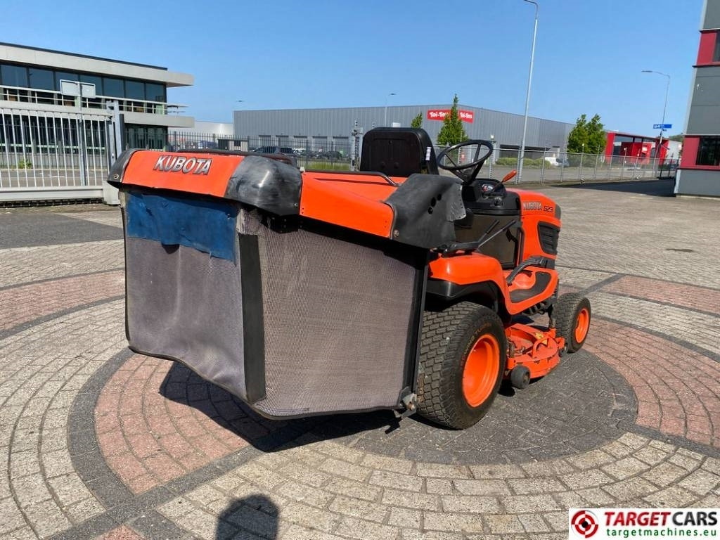 Kubota G23/LD Mower 4WD G23 Diesel 122cm - Baštenska kosačica: slika 3 Kubota G23/LD Mower 4WD G23 Diesel 122cm - Baštenska kosačica: slika 3