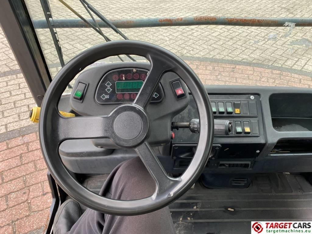Komunalni traktor Linde P250 Tow Tug Truck Tractor Electric 80V Max 25T: slika 9