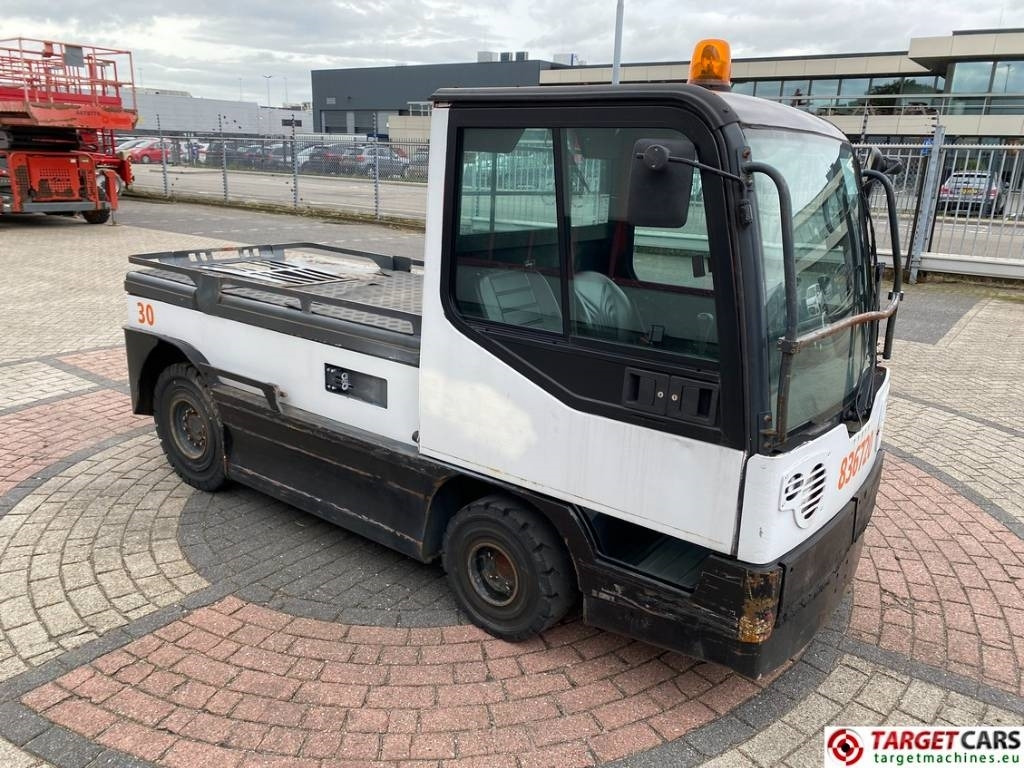 Linde P250 Tow Tug Truck Tractor Electric 80V Max 25T - Komunalni traktor: slika 2 Linde P250 Tow Tug Truck Tractor Electric 80V Max 25T - Komunalni traktor: slika 2