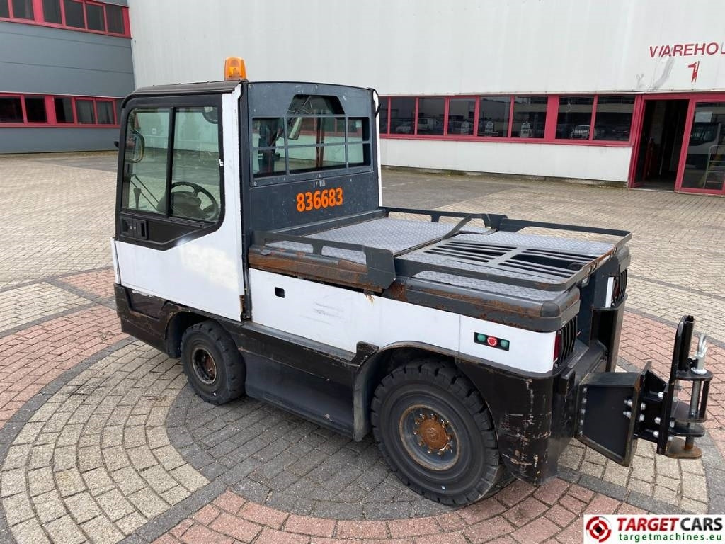 Linde P250 Tow Tug Truck Tractor Electric 80V max 25T - Komunalni traktor: slika 4 Linde P250 Tow Tug Truck Tractor Electric 80V max 25T - Komunalni traktor: slika 4