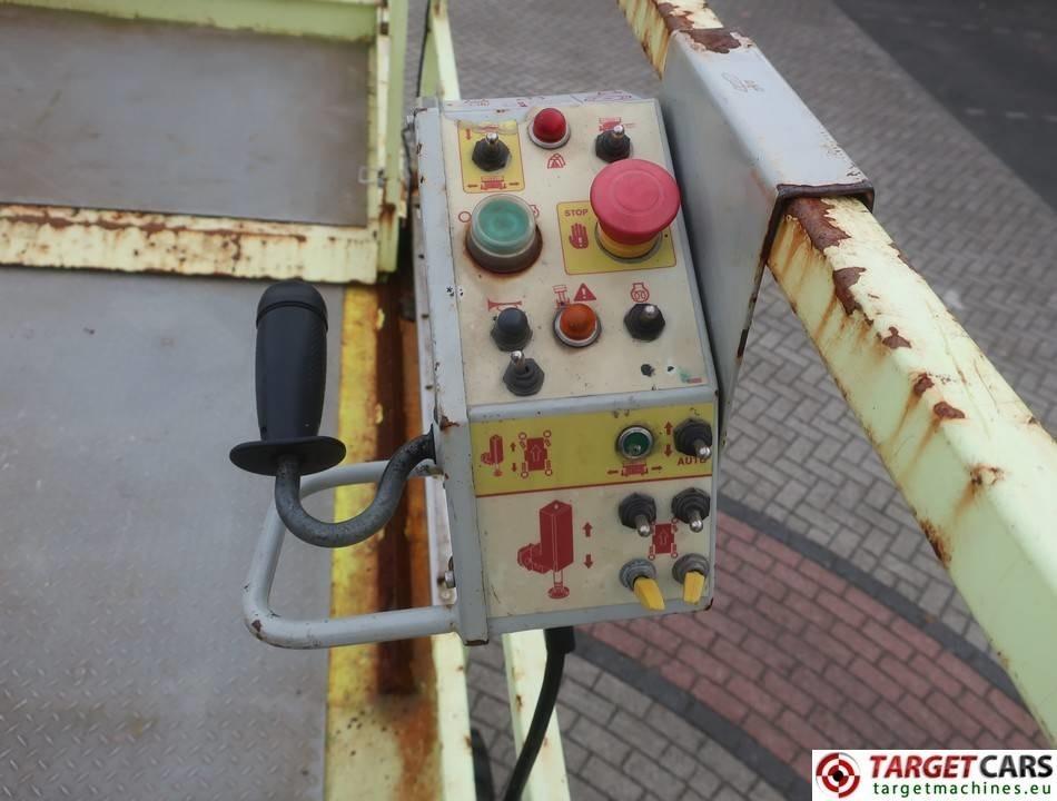 Lift u obliku makaza MEC 3392RT-T Diesel 4x4 Scissor Work LIft 1200cm: slika 8