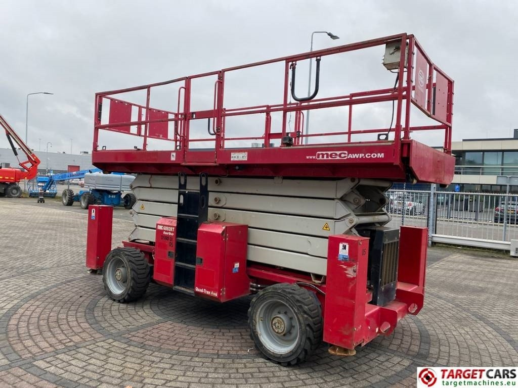 MEC 6092RT Diesel 4x4 Scissor Work LIft 2020cm - Lift u obliku makaza: slika 2 MEC 6092RT Diesel 4x4 Scissor Work LIft 2020cm - Lift u obliku makaza: slika 2