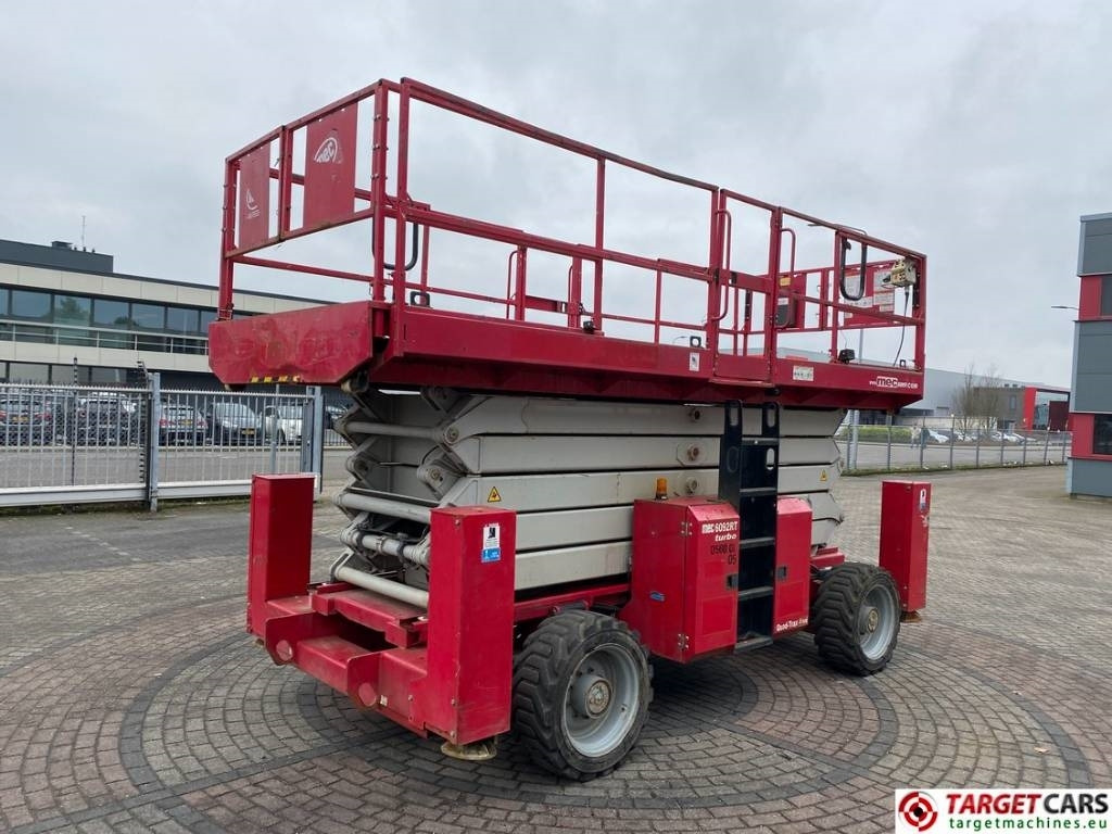 MEC 6092RT Diesel 4x4 Scissor Work LIft 2020cm - Lift u obliku makaza: slika 3 MEC 6092RT Diesel 4x4 Scissor Work LIft 2020cm - Lift u obliku makaza: slika 3