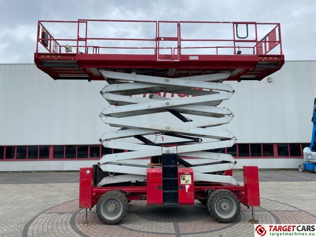 MEC 6092RT Diesel 4x4 Scissor Work Lift 2020cm - Lift u obliku makaza: slika 5 MEC 6092RT Diesel 4x4 Scissor Work Lift 2020cm - Lift u obliku makaza: slika 5