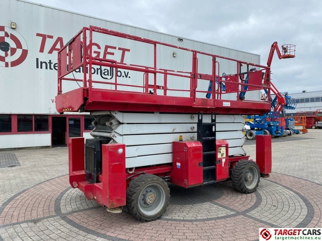 MEC 6092RT Diesel 4x4 Scissor Work Lift 2020cm - Lift u obliku makaza: slika 1 MEC 6092RT Diesel 4x4 Scissor Work Lift 2020cm - Lift u obliku makaza: slika 1