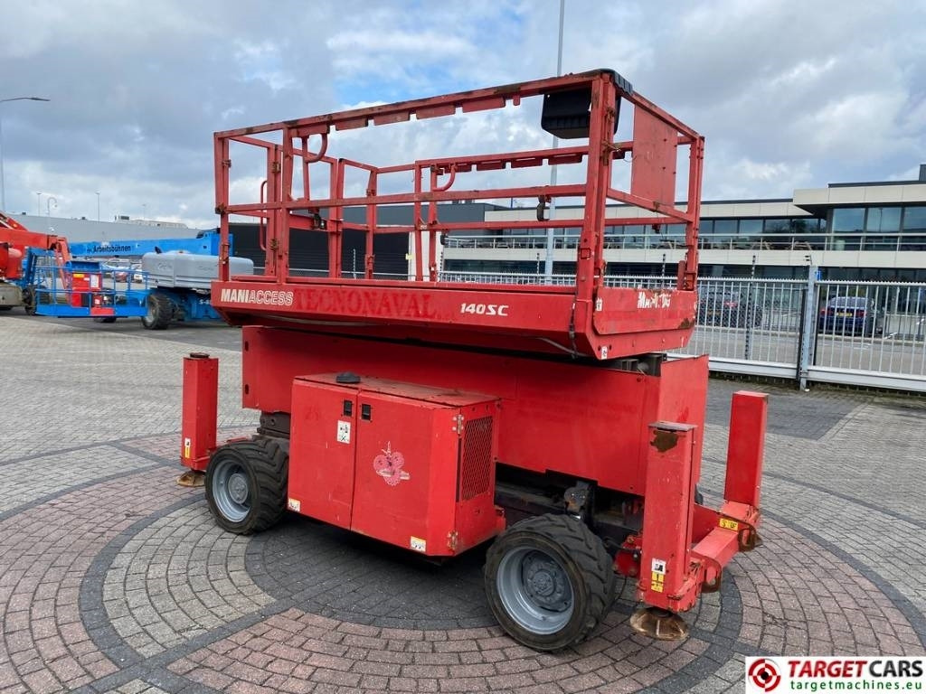 Manitou 140SC Diesel 4x4 Scissor Work Lift 1412cm - Lift u obliku makaza: slika 2 Manitou 140SC Diesel 4x4 Scissor Work Lift 1412cm - Lift u obliku makaza: slika 2