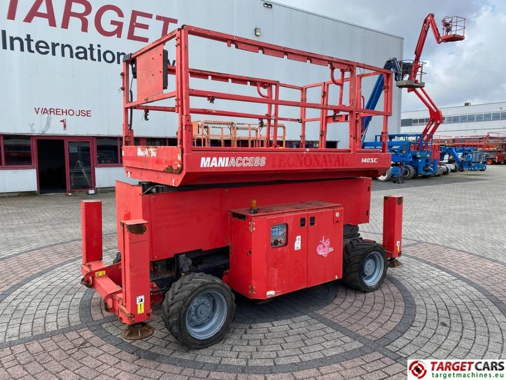 Manitou 140SC Diesel 4x4 Scissor Work Lift 1412cm - Lift u obliku makaza: slika 1 Manitou 140SC Diesel 4x4 Scissor Work Lift 1412cm - Lift u obliku makaza: slika 1