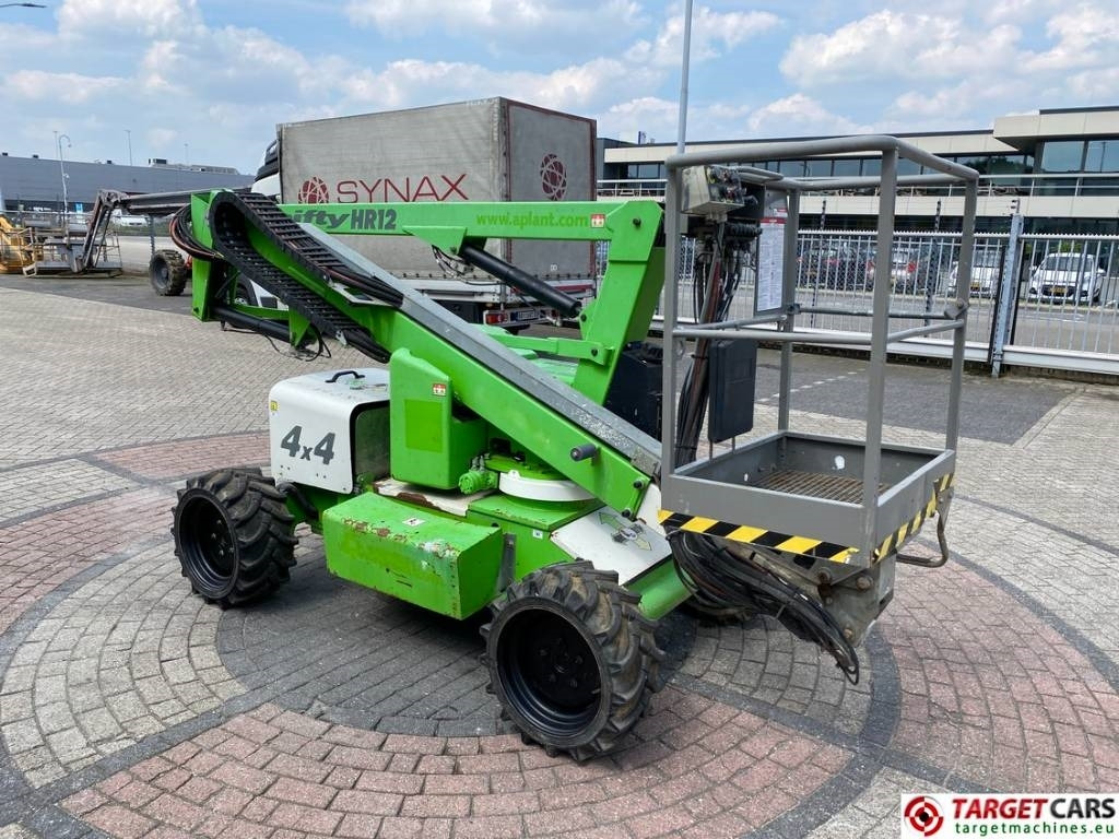 Niftylift HR12D 4WD Articulated Diesel Boom Work Lift 1220cm - Zglobna platforma: slika 2 Niftylift HR12D 4WD Articulated Diesel Boom Work Lift 1220cm - Zglobna platforma: slika 2
