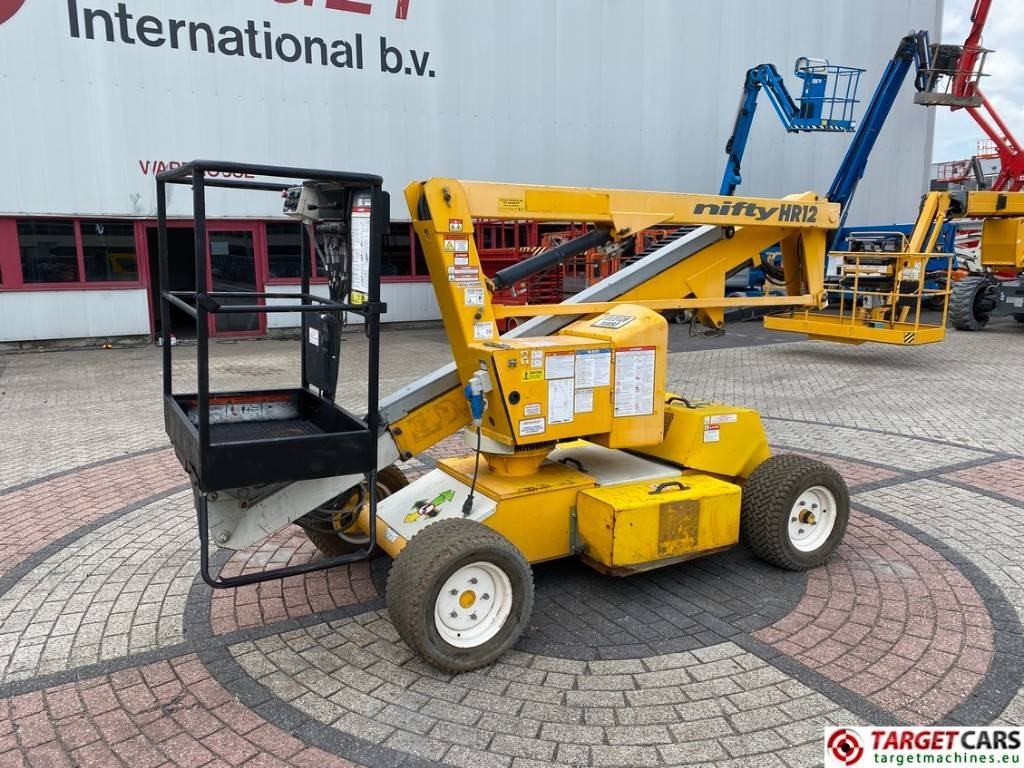 Niftylift HR12NDE HyBrid Articulated Boom Work Lift 1220cm - Zglobna platforma: slika 1 Niftylift HR12NDE HyBrid Articulated Boom Work Lift 1220cm - Zglobna platforma: slika 1