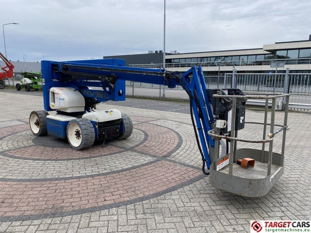 Niftylift HR15NDE HyBrid Articulated Boom Work Lift 1550cm - Zglobna platforma: slika 2 Niftylift HR15NDE HyBrid Articulated Boom Work Lift 1550cm - Zglobna platforma: slika 2