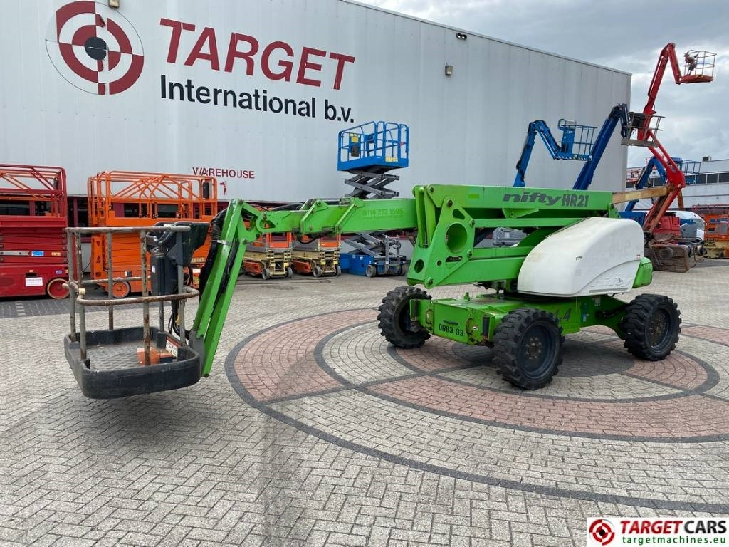 Niftylift HR21D Diesel 4x4 Articulated Boom Work Lift 2080cm - Zglobna platforma: slika 1 Niftylift HR21D Diesel 4x4 Articulated Boom Work Lift 2080cm - Zglobna platforma: slika 1