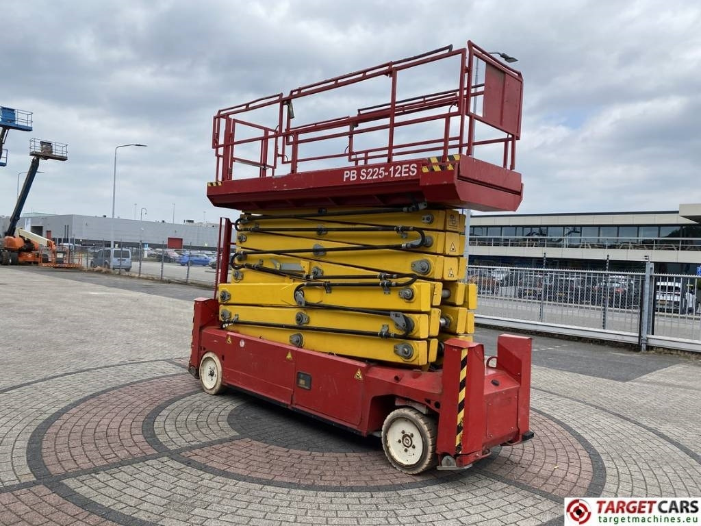 PB-Lift S225-12ES Electric Scissor Work Lift 2250cm - Lift u obliku makaza: slika 2 PB-Lift S225-12ES Electric Scissor Work Lift 2250cm - Lift u obliku makaza: slika 2