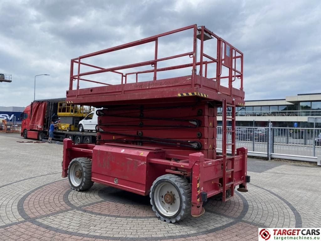PB-Lift S225-24DS 4WD Diesel 4x4 Scissor Work Lift 2250cm - Lift u obliku makaza: slika 2 PB-Lift S225-24DS 4WD Diesel 4x4 Scissor Work Lift 2250cm - Lift u obliku makaza: slika 2