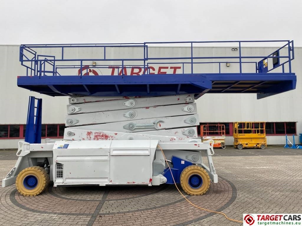 PB Lifttechnik S270-24E Electric 4x4 Scissor Work Lift 2725cm - Lift u obliku makaza: slika 5 PB Lifttechnik S270-24E Electric 4x4 Scissor Work Lift 2725cm - Lift u obliku makaza: slika 5