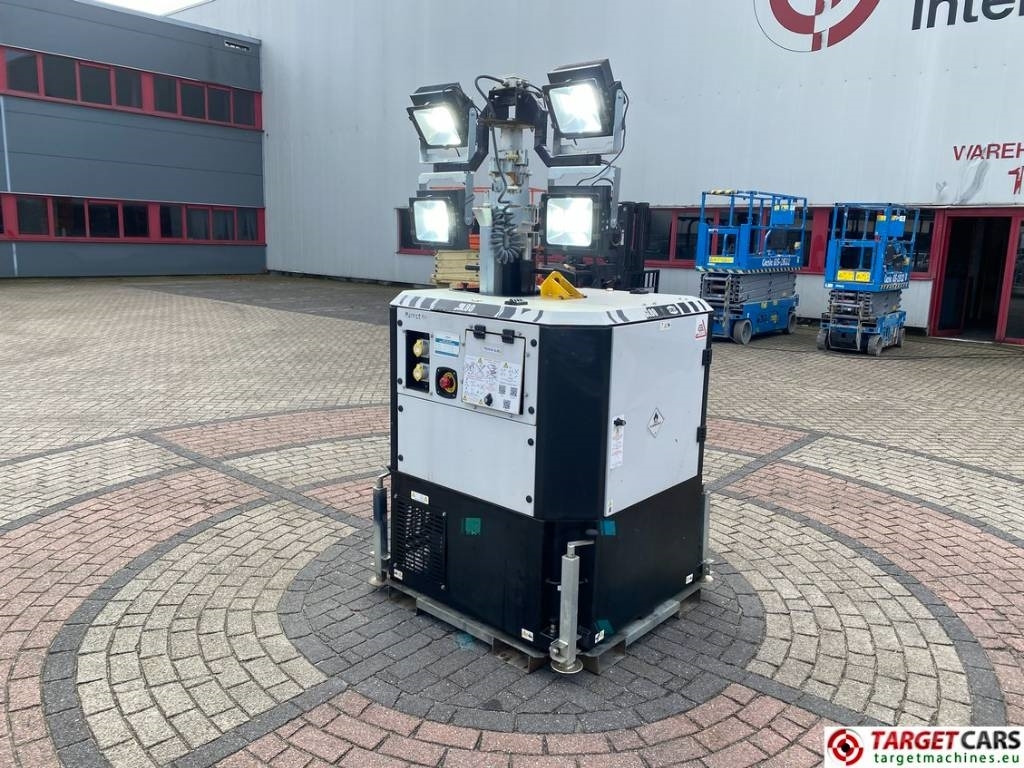 SMC SL80 Tower Light SL80K 4x300W Led - Toranj za osvetljenje: slika 4 SMC SL80 Tower Light SL80K 4x300W Led - Toranj za osvetljenje: slika 4