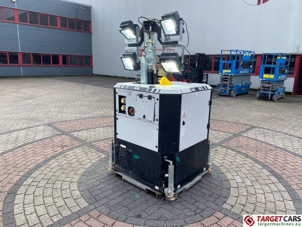 SMC SL80 Tower Light SL80K 4x300W Led - Toranj za osvetljenje: slika 4 SMC SL80 Tower Light SL80K 4x300W Led - Toranj za osvetljenje: slika 4