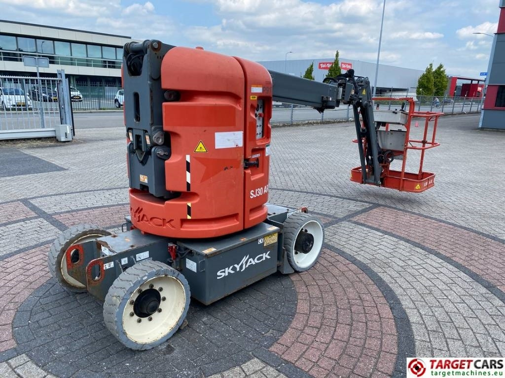 SkyJack SJ30 ARJE Articulated Electric Boom Work Lift 11M - Zglobna platforma: slika 3 SkyJack SJ30 ARJE Articulated Electric Boom Work Lift 11M - Zglobna platforma: slika 3