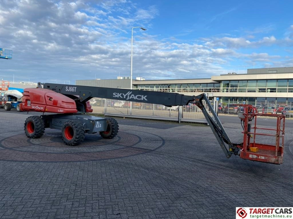SkyJack SJ66T Telescopic 4x4 Diesel Boom Work Lift 2212cm - Teleskopska platforma: slika 2 SkyJack SJ66T Telescopic 4x4 Diesel Boom Work Lift 2212cm - Teleskopska platforma: slika 2