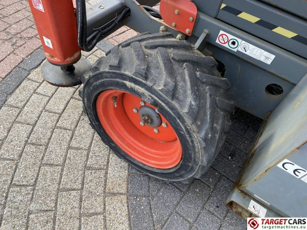 Lift u obliku makaza SkyJack SJ6832RT Diesel Scissor Work Lift 1180cm: slika 21