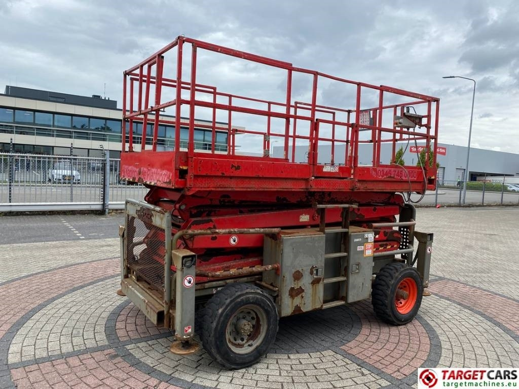 SkyJack SJ8841RT Diesel 4x4 Scissor Work Lift 1430cm - Lift u obliku makaza: slika 3 SkyJack SJ8841RT Diesel 4x4 Scissor Work Lift 1430cm - Lift u obliku makaza: slika 3