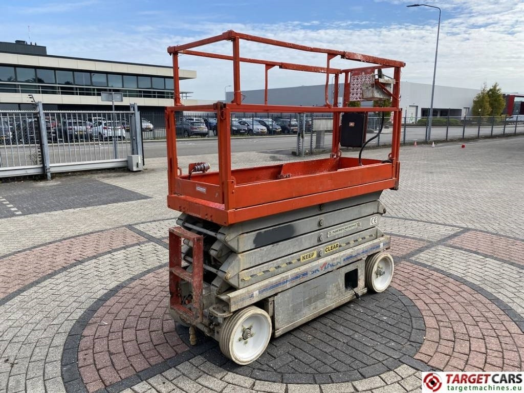 SkyJack SJIII-3226 Electric 3226 Scissor Work Lift 990cm - Lift u obliku makaza: slika 3 SkyJack SJIII-3226 Electric 3226 Scissor Work Lift 990cm - Lift u obliku makaza: slika 3