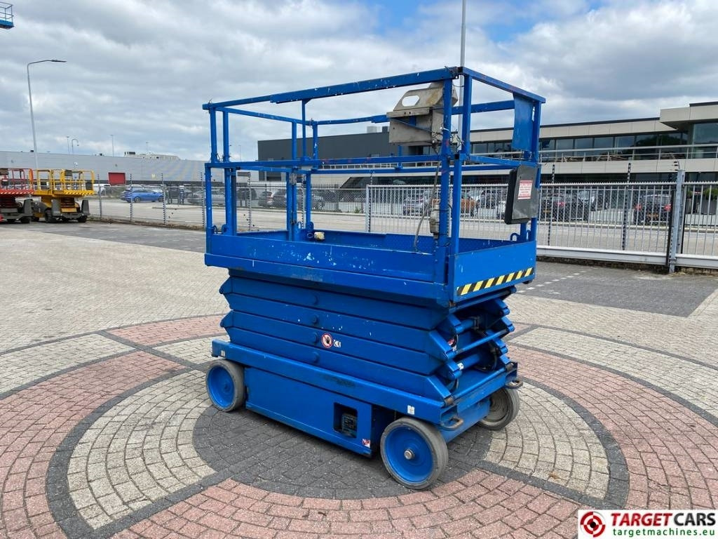SkyJack SJIII-4632 Electric 4632 Scissor Work Lift 1170cm - Lift u obliku makaza: slika 2 SkyJack SJIII-4632 Electric 4632 Scissor Work Lift 1170cm - Lift u obliku makaza: slika 2