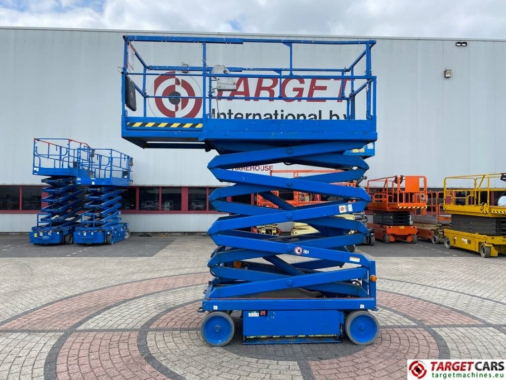 SkyJack SJIII-4632 Electric 4632 Scissor Work Lift 1170cm - Lift u obliku makaza: slika 5 SkyJack SJIII-4632 Electric 4632 Scissor Work Lift 1170cm - Lift u obliku makaza: slika 5