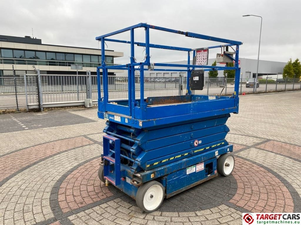 SkyJack SJIII-4632 Electric 4632 Scissor Work Lift 1170cm - Lift u obliku makaza: slika 3 SkyJack SJIII-4632 Electric 4632 Scissor Work Lift 1170cm - Lift u obliku makaza: slika 3