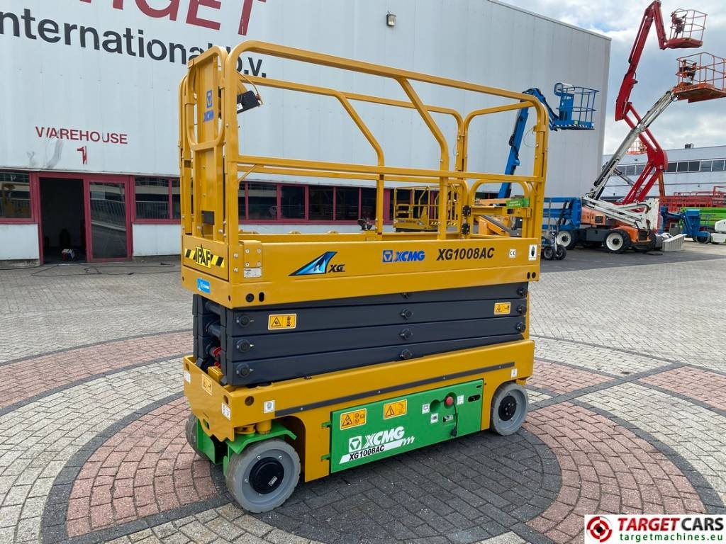 XCMG XG1008AC Lithium LI-ION Scissor Work Lift 1000cm - Lift u obliku makaza: slika 1 XCMG XG1008AC Lithium LI-ION Scissor Work Lift 1000cm - Lift u obliku makaza: slika 1
