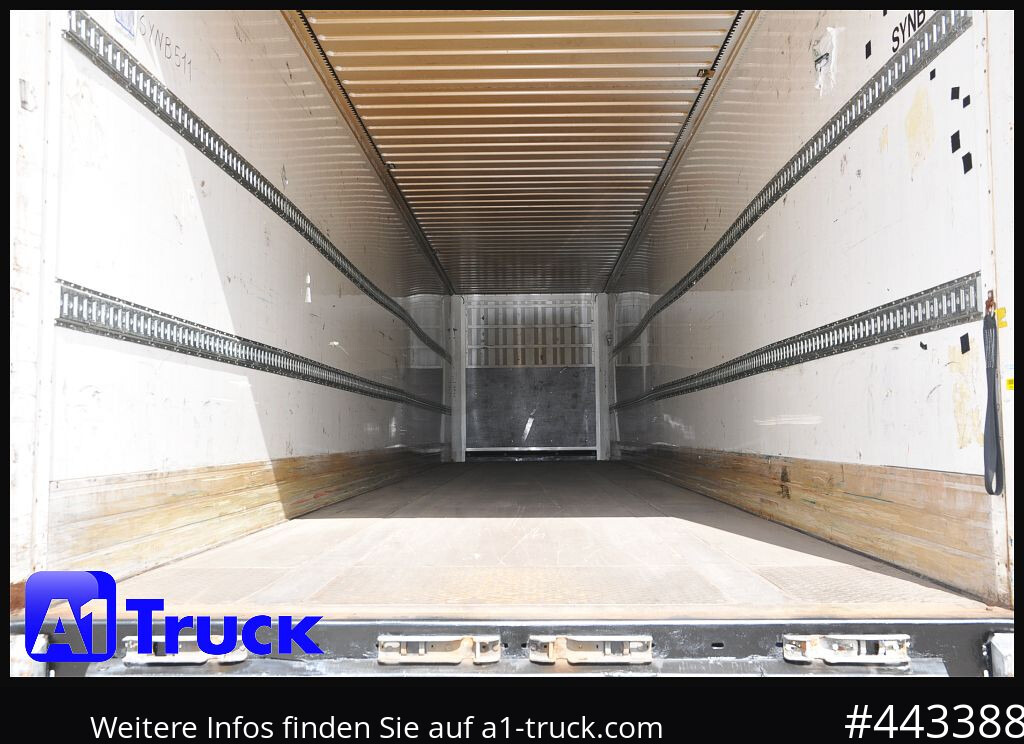 KRONE SDK 27, Koffer, 1 Vorbesitzer, Plywood, 10 x vorhanden - Poluprikolica sa zatvorenim sandukom: slika 4 KRONE SDK 27, Koffer, 1 Vorbesitzer, Plywood, 10 x vorhanden - Poluprikolica sa zatvorenim sandukom: slika 4