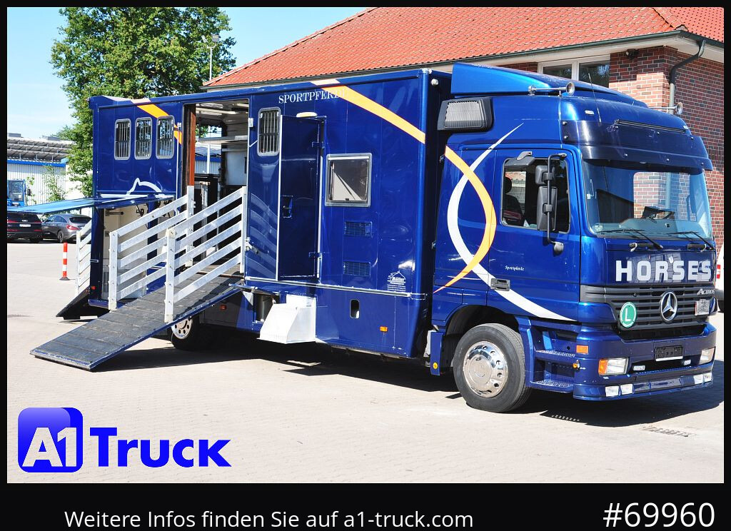 MERCEDES-BENZ 1831 LL 6 Pfede Wohnmobil TV Küche Dusche - Kamioni za prevoz konja: slika 1 MERCEDES-BENZ 1831 LL 6 Pfede Wohnmobil TV Küche Dusche - Kamioni za prevoz konja: slika 1