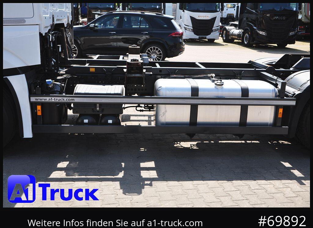 MERCEDES-BENZ 2548, Multi BDF, Wechsler, 7.45-7.82, MIDI, LIftachse - Kamion za prevoz kontejnera/ Kamion sa promenjivim sandukom: slika 2 MERCEDES-BENZ 2548, Multi BDF, Wechsler, 7.45-7.82, MIDI, LIftachse - Kamion za prevoz kontejnera/ Kamion sa promenjivim sandukom: slika 2