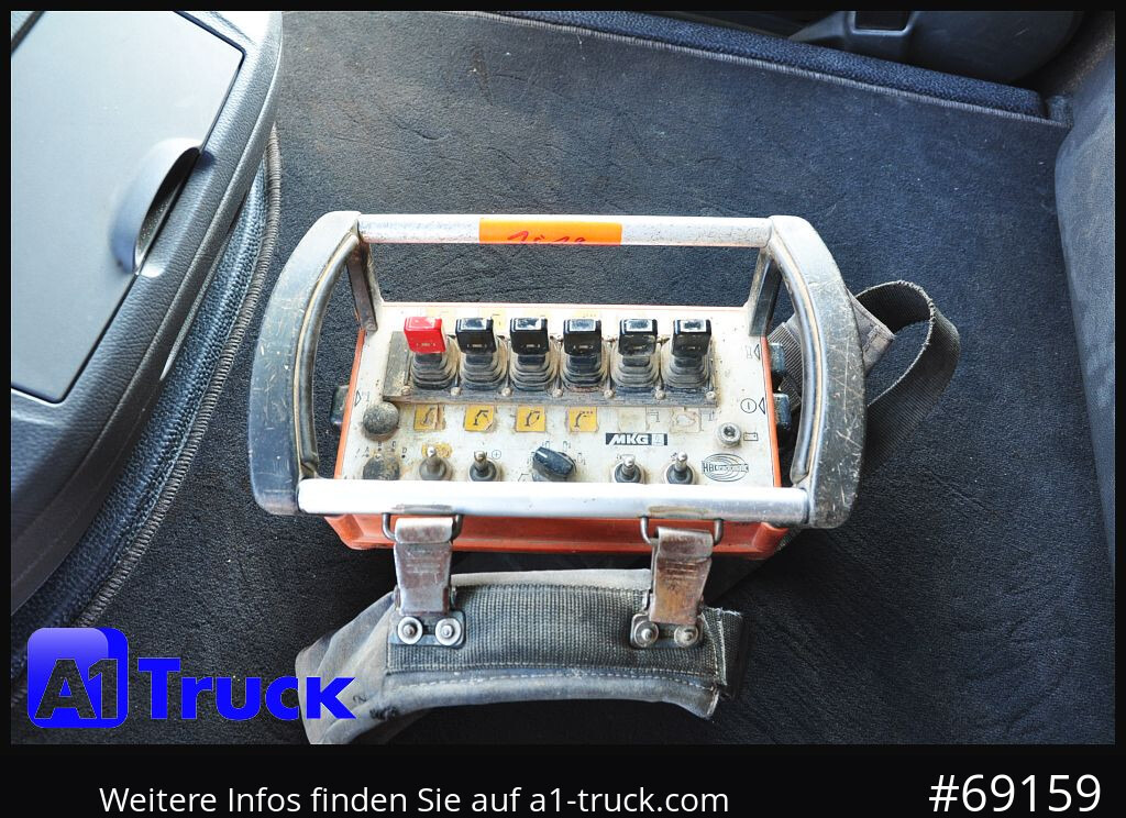 MERCEDES-BENZ Actros 1844 MP3, Kran MKG 291 HP 5+3 Funk, TÜV 06/2026 - Kamion sa dizalicom: slika 5 MERCEDES-BENZ Actros 1844 MP3, Kran MKG 291 HP 5+3 Funk, TÜV 06/2026 - Kamion sa dizalicom: slika 5