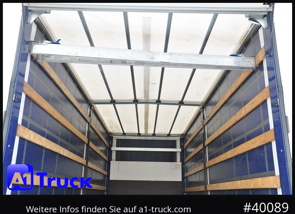 RENAULT D 240, 4x2, Ladebordwand, LBW, guter Zustand - Kamion sa ceradom: slika 4 RENAULT D 240, 4x2, Ladebordwand, LBW, guter Zustand - Kamion sa ceradom: slika 4