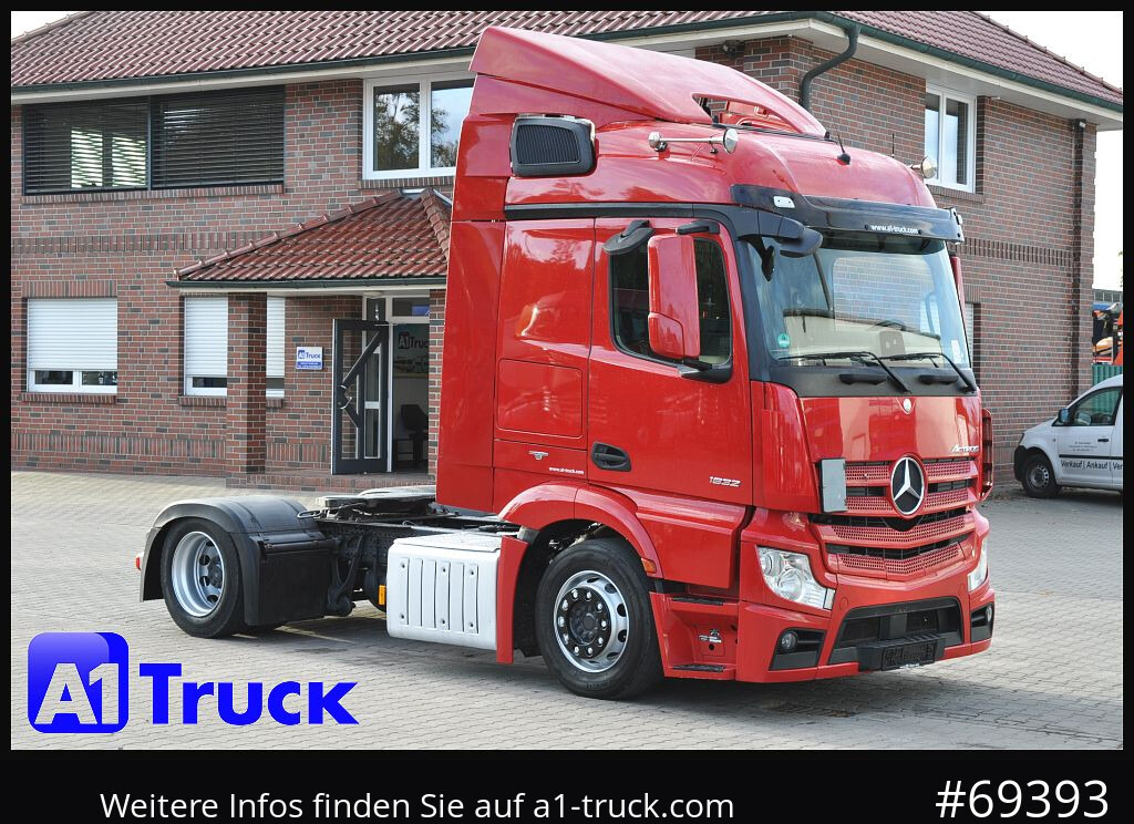 MERCEDES-BENZ Actros 1832, Lowliner, 1 Vorbesitzer - Tegljač: slika 1 MERCEDES-BENZ Actros 1832, Lowliner, 1 Vorbesitzer - Tegljač: slika 1