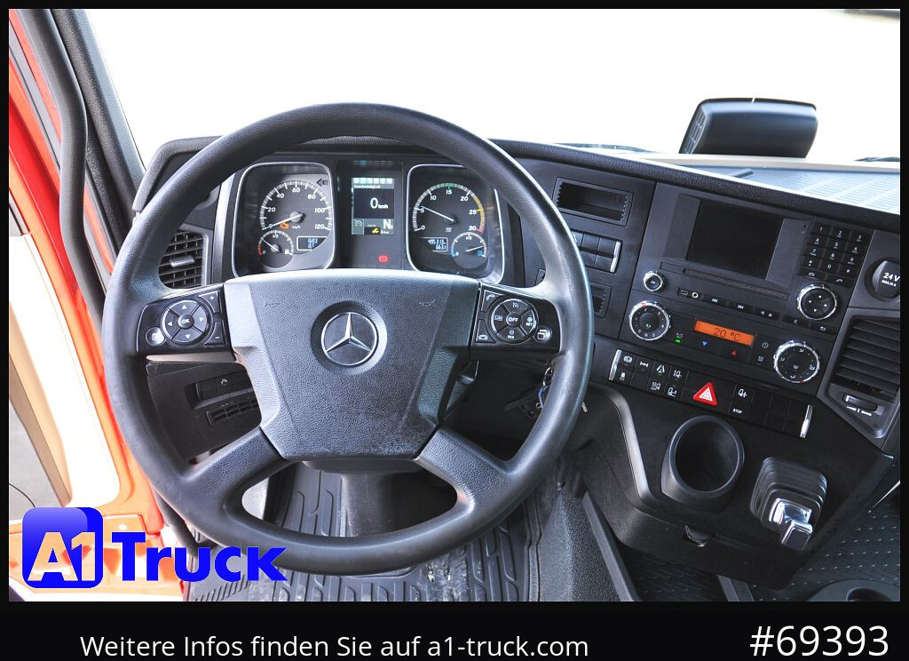 MERCEDES-BENZ Actros 1832, Lowliner, 1 Vorbesitzer - Tegljač: slika 4 MERCEDES-BENZ Actros 1832, Lowliner, 1 Vorbesitzer - Tegljač: slika 4