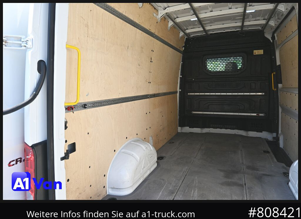VOLKSWAGEN Crafter 35 L2H2, Klima, Automatik, AHK - Furgon: slika 2 VOLKSWAGEN Crafter 35 L2H2, Klima, Automatik, AHK - Furgon: slika 2