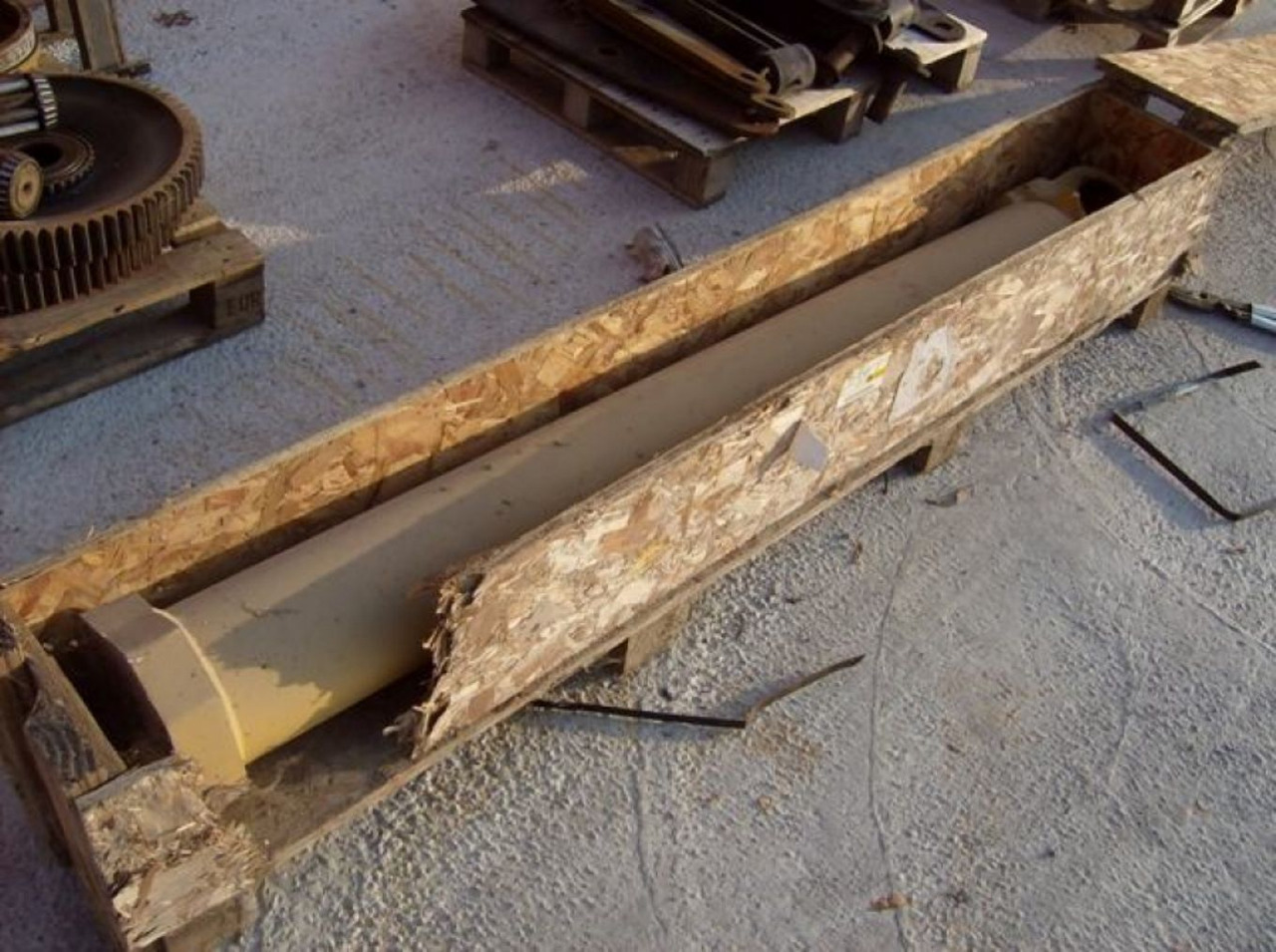 Caterpillar 225 CANNA NUOVA PER CILINDRO STICK - Hidraulični cilindar za Građevinska mašina: slika 2 Caterpillar 225 CANNA NUOVA PER CILINDRO STICK - Hidraulični cilindar za Građevinska mašina: slika 2