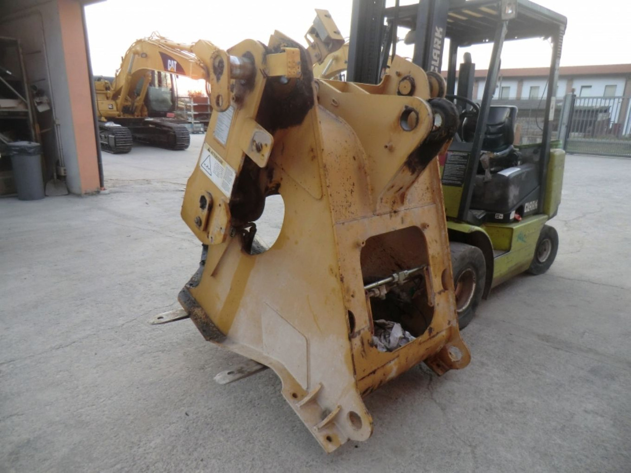 Caterpillar 928G TELAIO ANTERIORE - Ram/ Šasija za Građevinska mašina: slika 1 Caterpillar 928G TELAIO ANTERIORE - Ram/ Šasija za Građevinska mašina: slika 1