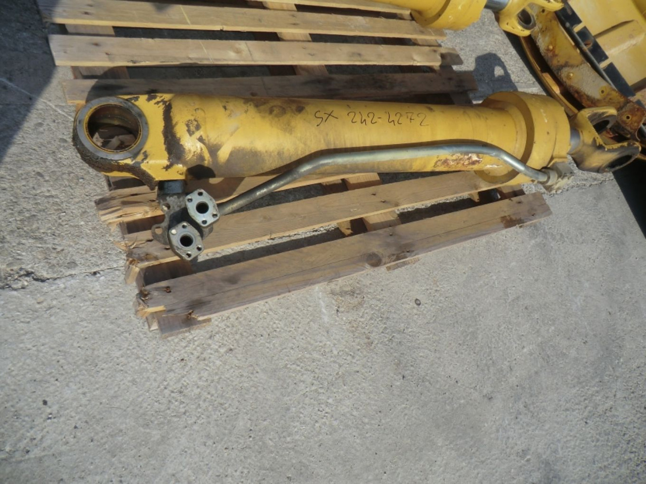 Caterpillar 962H Cilindro di sollevamento SX - Hidraulični cilindar za Građevinska mašina: slika 2 Caterpillar 962H Cilindro di sollevamento SX - Hidraulični cilindar za Građevinska mašina: slika 2